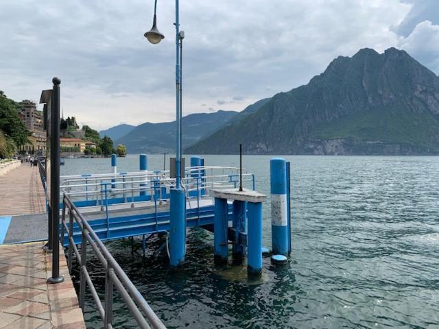 Villa Mirella: Casa Vista Lago Con Piscina Riva di Solto Eksteriør bilde